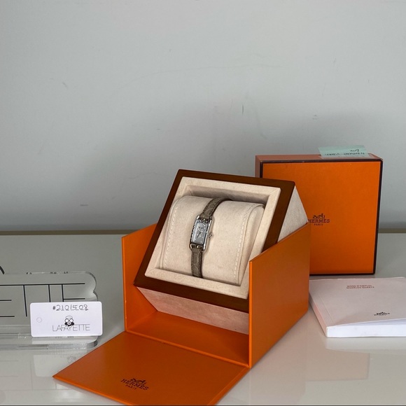 Hermes Nantucket Watch - Small model 29mm Grey Alligator - Picture 2 of 4